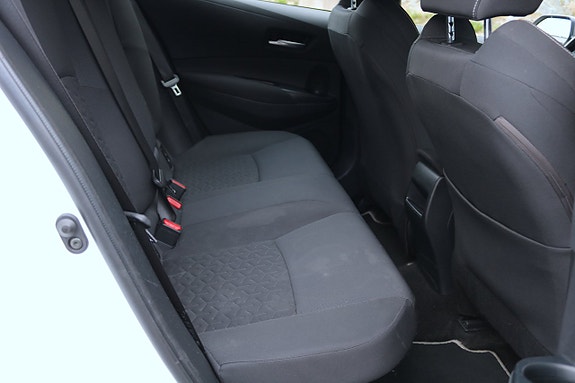 Toyota Corolla 17 of 20