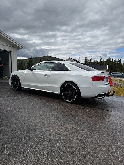 Audi A5 2 of 6