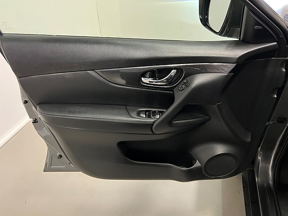 Nissan X-Trail 14 of 30