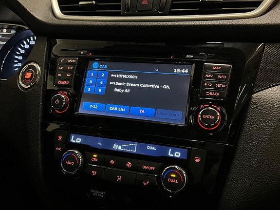 Nissan X-Trail 25 of 30
