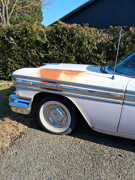 Oldsmobile 88 5 of 5