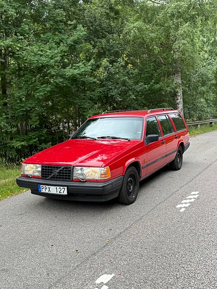 Volvo 940 2 of 5
