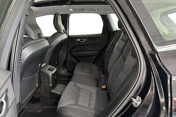 Volvo XC60 25 of 26