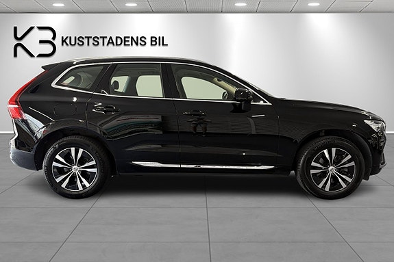 Volvo XC60 2 of 5