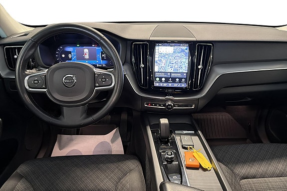 Volvo XC60 14 of 26