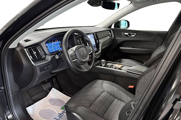 Volvo XC60 12 of 26