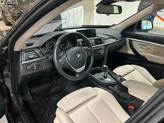 BMW 320d 3 of 5
