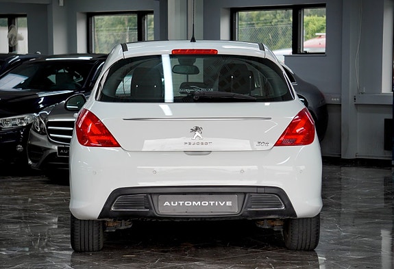 Peugeot 308 3 of 5