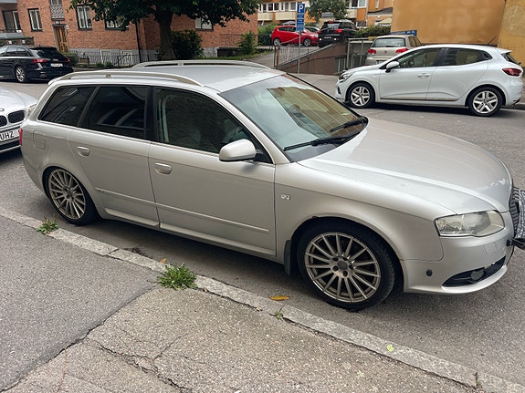 Audi A4 4 of 5