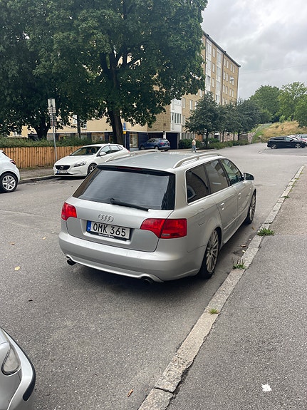 Audi A4 5 of 5