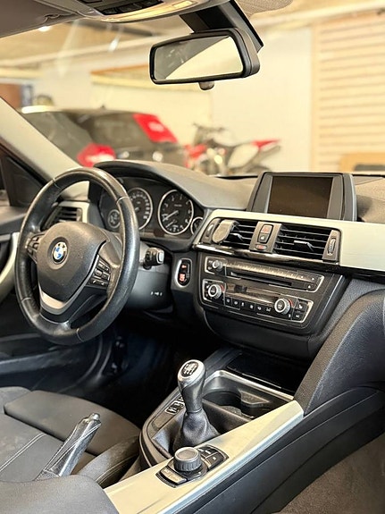BMW 320d 5 of 5