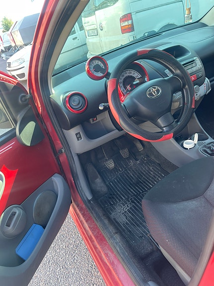 Toyota Aygo 7 of 7