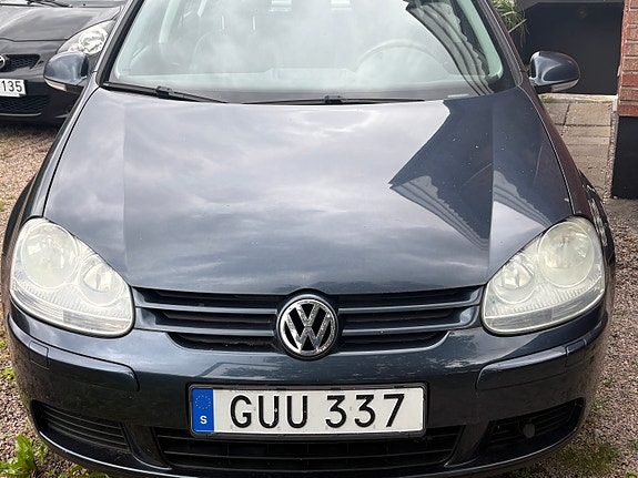 Volkswagen Golf V 4 of 4