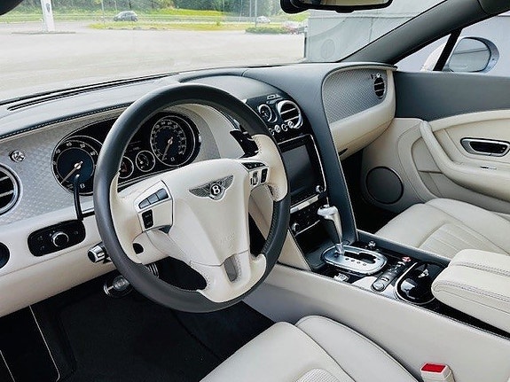 Bentley Continental GT 4 of 5