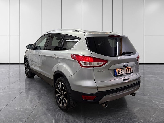 Ford Kuga 2 of 5