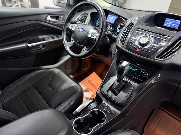 Ford Kuga 9 of 17