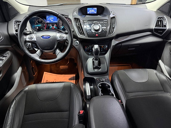 Ford Kuga 8 of 17
