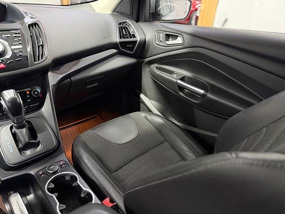 Ford Kuga 11 of 17