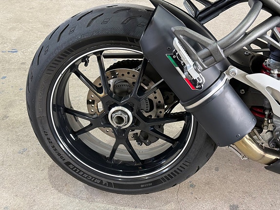 Triumph Speed triple S 140hk 0kr insats 11 of 11