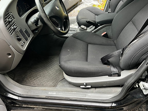 Saab 9-5 25 of 30