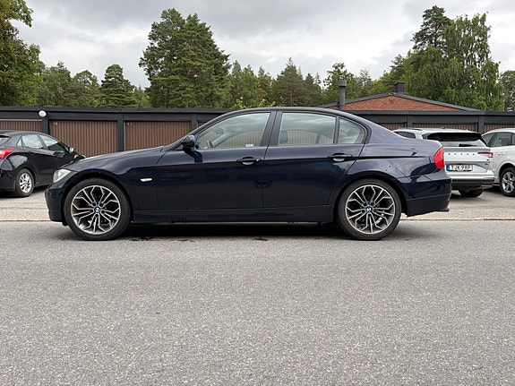 BMW 318i 6 of 15