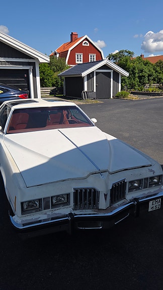 Pontiac Grand Prix 7 of 8