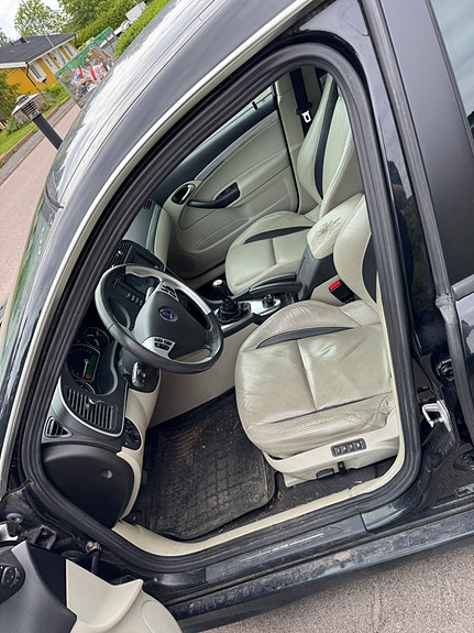 Saab 9-3 4 of 4