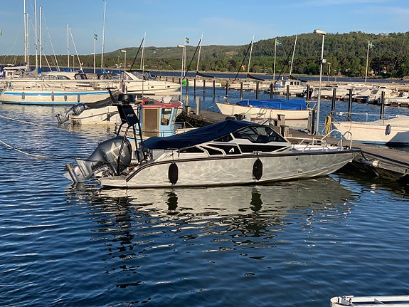 Anytec A27 / Yamaha F350 V8 - Välutrustad inkl. trailer 80km/h 9 of 14