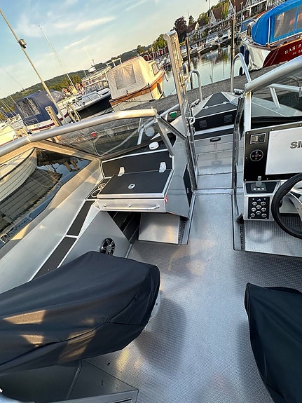 Anytec A27 / Yamaha F350 V8 - Välutrustad inkl. trailer 80km/h 13 of 14