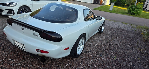 Mazda RX-7 3 of 6
