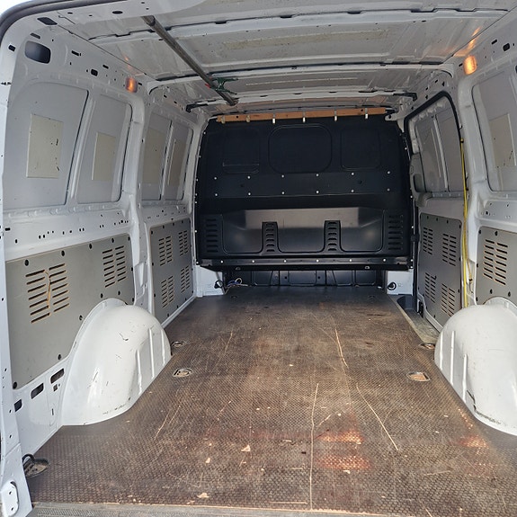 Mercedes-Benz Vito 110 3 of 7