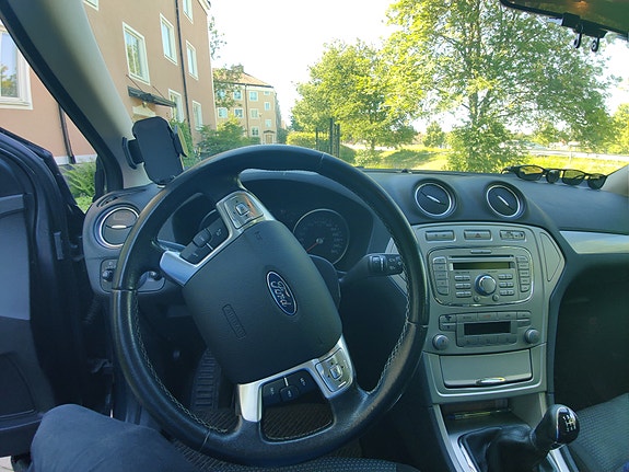 Ford Mondeo 18 of 20