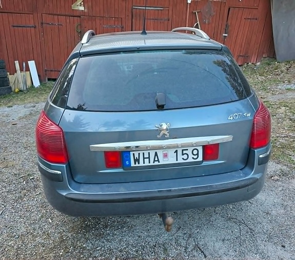 Peugeot 407 2 of 4