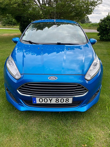 Ford Fiesta 3 of 5