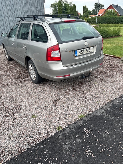 Skoda Octavia 3 of 4