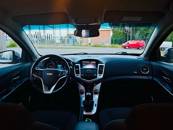 Chevrolet Cruze 6 of 6
