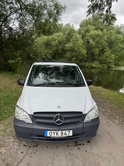 Mercedes-Benz Vito 110 2 of 7