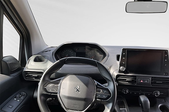 Peugeot Partner 5 of 8