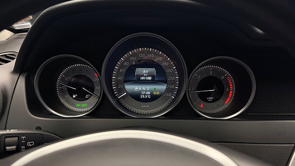 Mercedes-Benz C220 23 of 30
