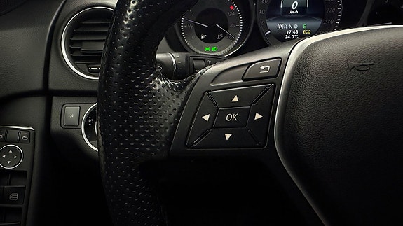 Mercedes-Benz C220 22 of 30