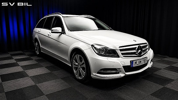 Mercedes-Benz C220 3 of 30