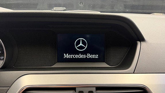 Mercedes-Benz C220 27 of 30