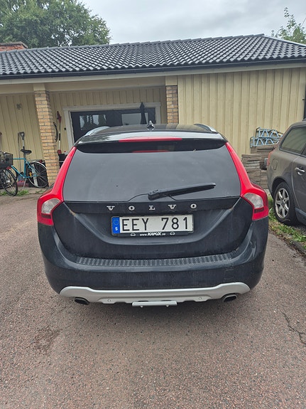 Volvo V60 2 of 3