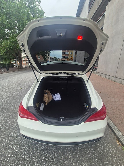 Mercedes-Benz CLA200 11 of 11