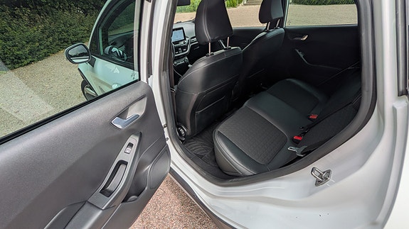 Ford Fiesta 8 of 11