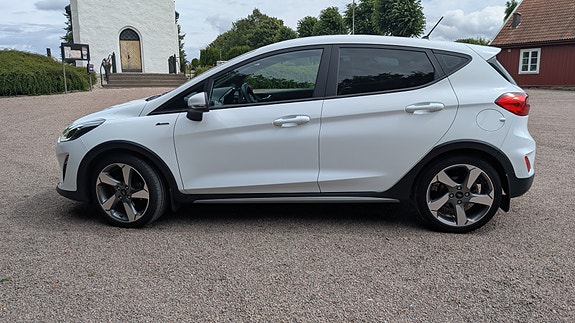 Ford Fiesta 3 of 11
