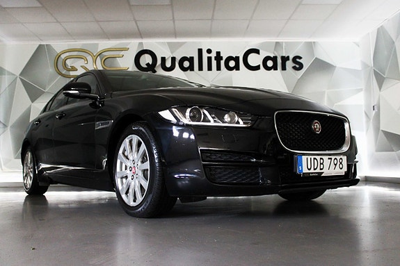 Jaguar XE 6 of 20