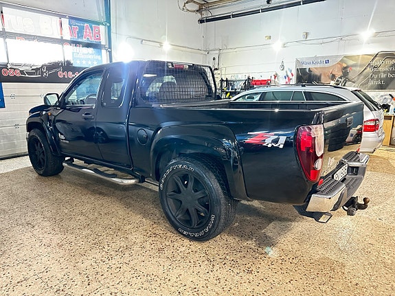 Chevrolet Colorado 4 of 10