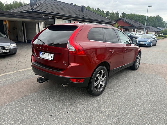 Volvo XC60 3 of 5