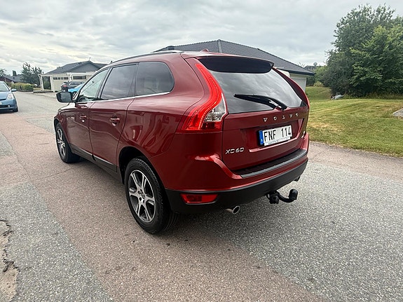 Volvo XC60 4 of 5